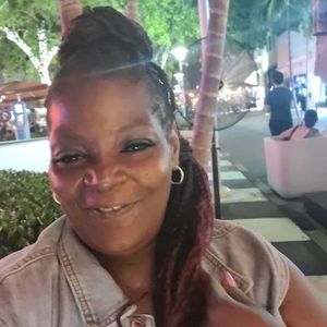 Meet your Posher, Alishea